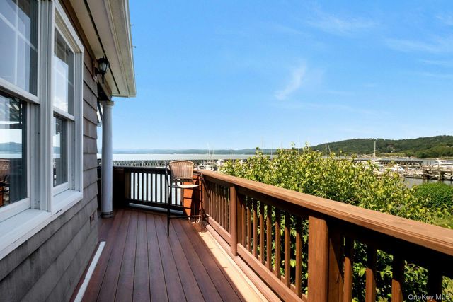 308 Half Moon Bay Drive, Croton-on-hudson, NY 10520