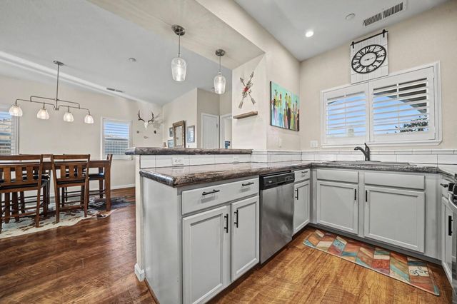 1028 Shakeley Ln, Ione, CA 95640