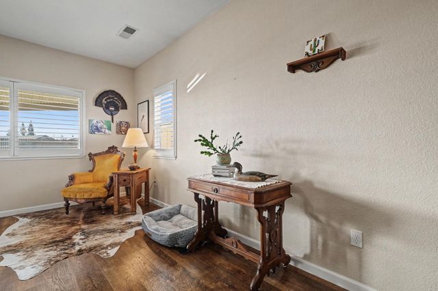 1028 Shakeley Ln, Ione, CA 95640