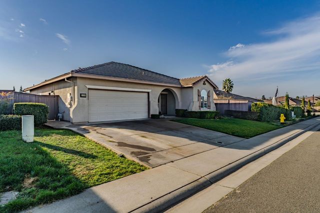 1028 Shakeley Ln, Ione, CA 95640