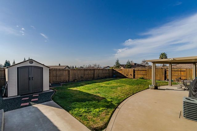 1028 Shakeley Ln, Ione, CA 95640
