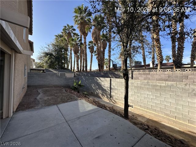 5023 Volcanic Rock Lane, Las Vegas, NV 89122