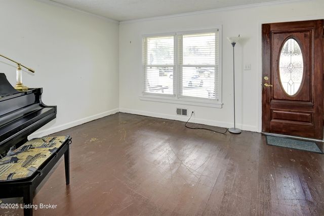 5306 Velle Vista Dr, Louisville, KY 40272