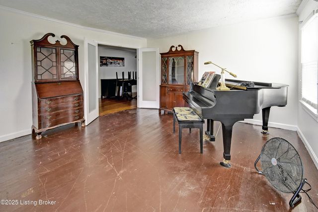 5306 Velle Vista Dr, Louisville, KY 40272