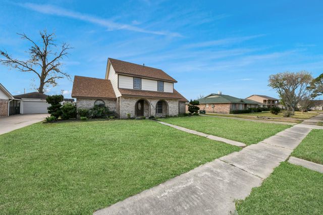 15423 Ridingwood Drive, Houston, TX 77489