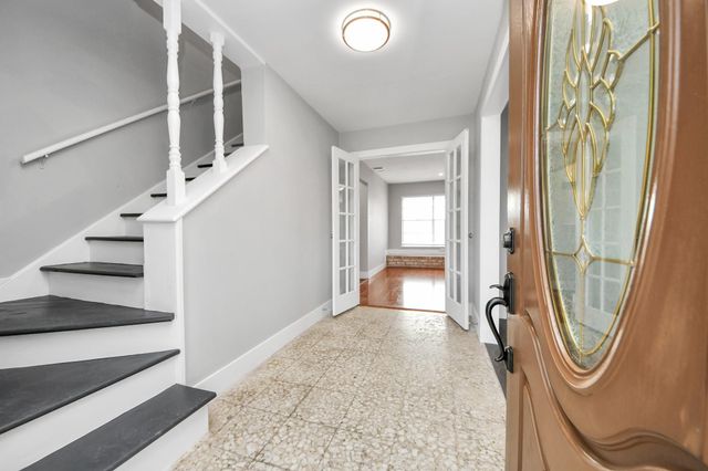 15423 Ridingwood Drive, Houston, TX 77489