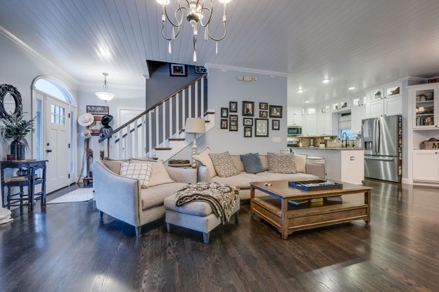 867 Fairgrounds Rd, Ashland City, TN 37015