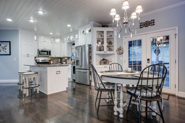 867 Fairgrounds Rd, Ashland City, TN 37015