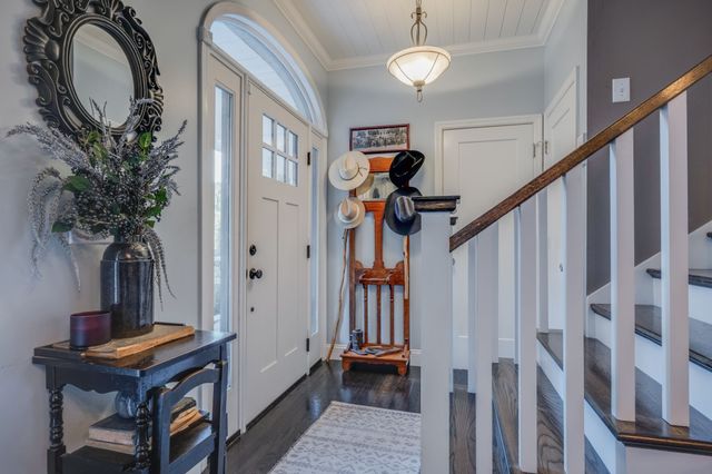 867 Fairgrounds Rd, Ashland City, TN 37015