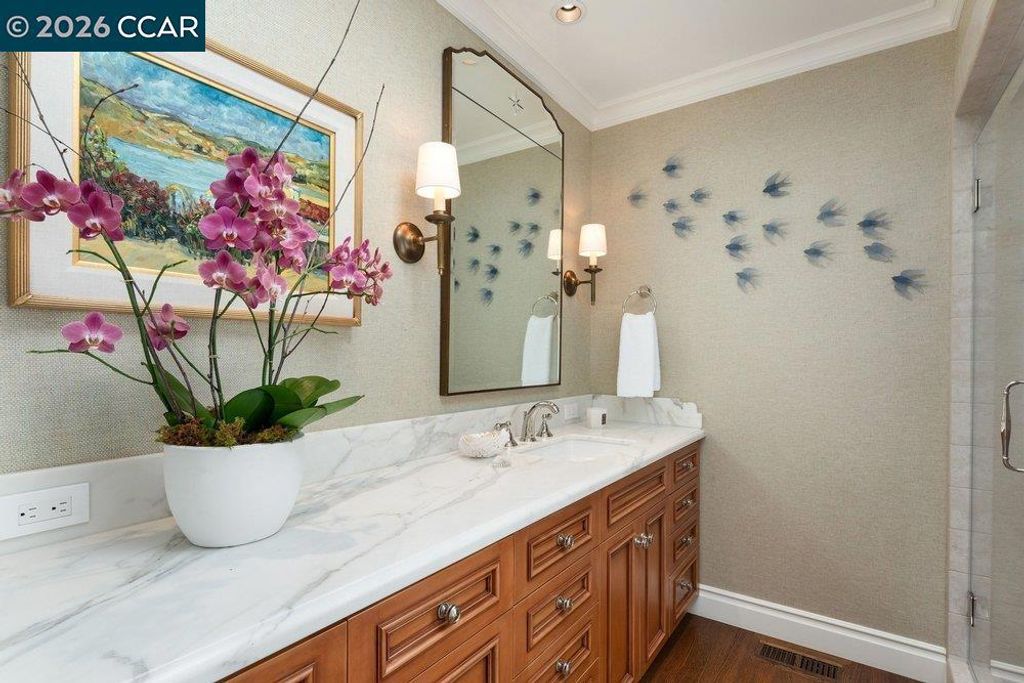 Image 30 of property listing at 694 Los Palos Dr, Lafayette, CA 94549