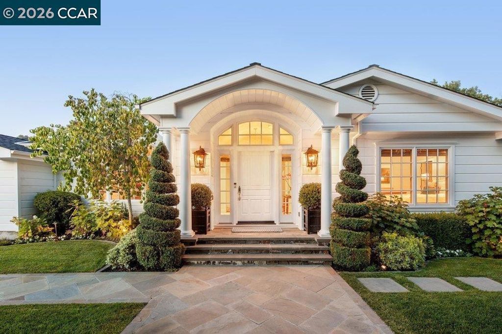 Image 55 of property listing at 694 Los Palos Dr, Lafayette, CA 94549
