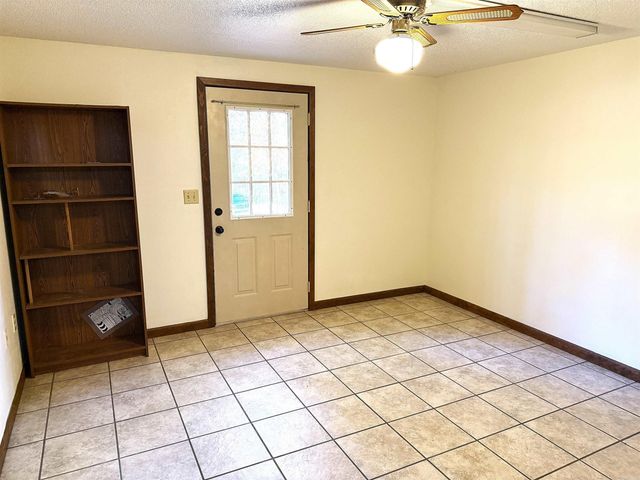 192 Lone Pine Road N, Greers Ferry, AR 72067