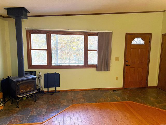 192 Lone Pine Road N, Greers Ferry, AR 72067