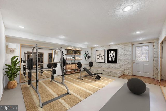 415 LOCUST DR, Baltimore, MD 21228