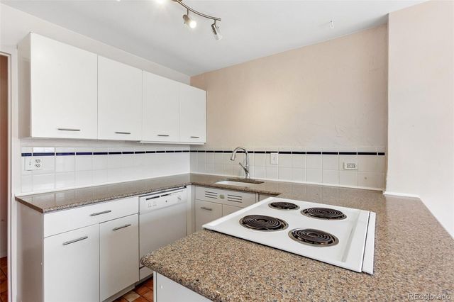 888 N Logan Street 5G, Denver, CO 80203