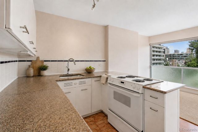 888 N Logan Street 5G, Denver, CO 80203