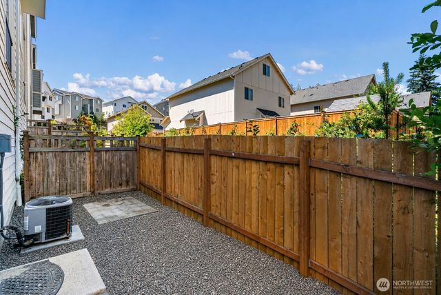 826 NW Highgarden Drive, Bremerton, WA 98311
