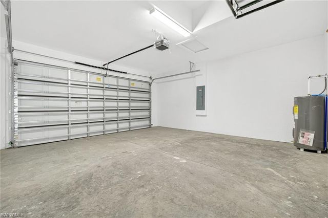 333 PINEHURST AVE, Lehigh Acres, FL 33974