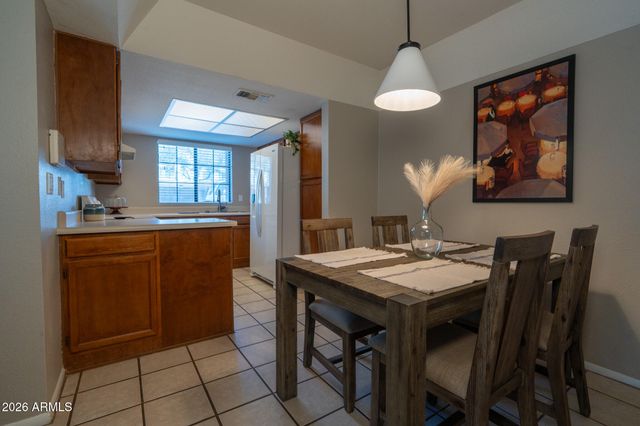 925 N COLLEGE Avenue G128, Tempe, AZ 85288