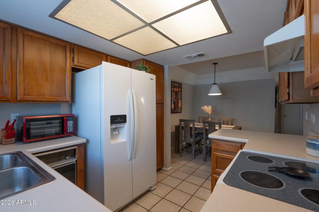 925 N COLLEGE Avenue G128, Tempe, AZ 85288