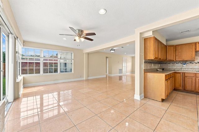 1100 7TH Street, Lake Park, FL 33403
