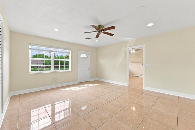 1100 7TH Street, Lake Park, FL 33403