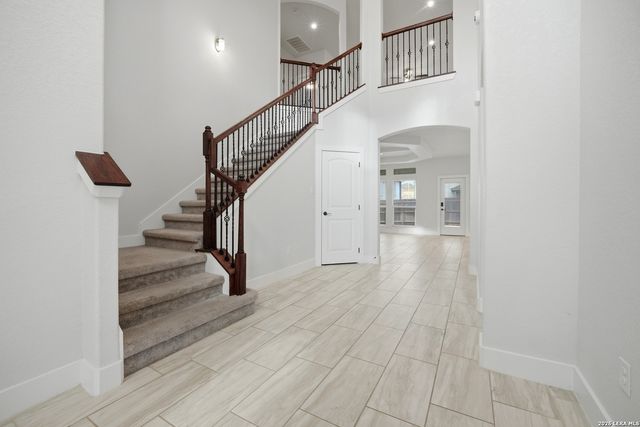 2560 Windle Ln, Seguin, TX 78155
