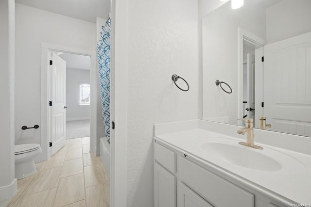 2560 Windle Ln, Seguin, TX 78155