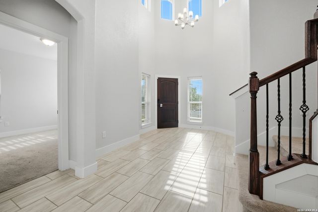 2560 Windle Ln, Seguin, TX 78155