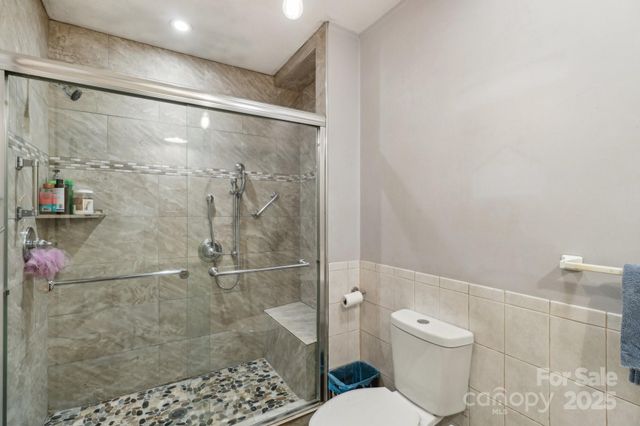 5626 Sandhurst Road, Hickory, NC 28602