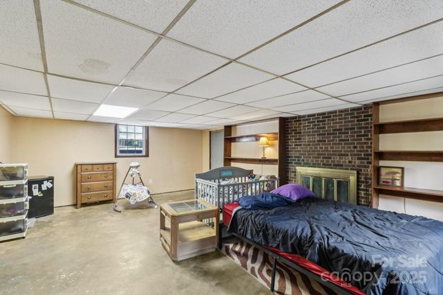 5626 Sandhurst Road, Hickory, NC 28602