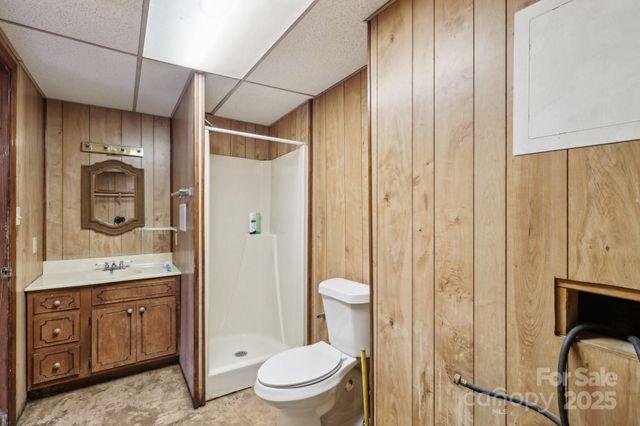 5626 Sandhurst Road, Hickory, NC 28602