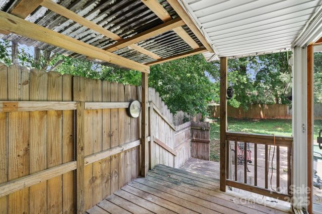5626 Sandhurst Road, Hickory, NC 28602