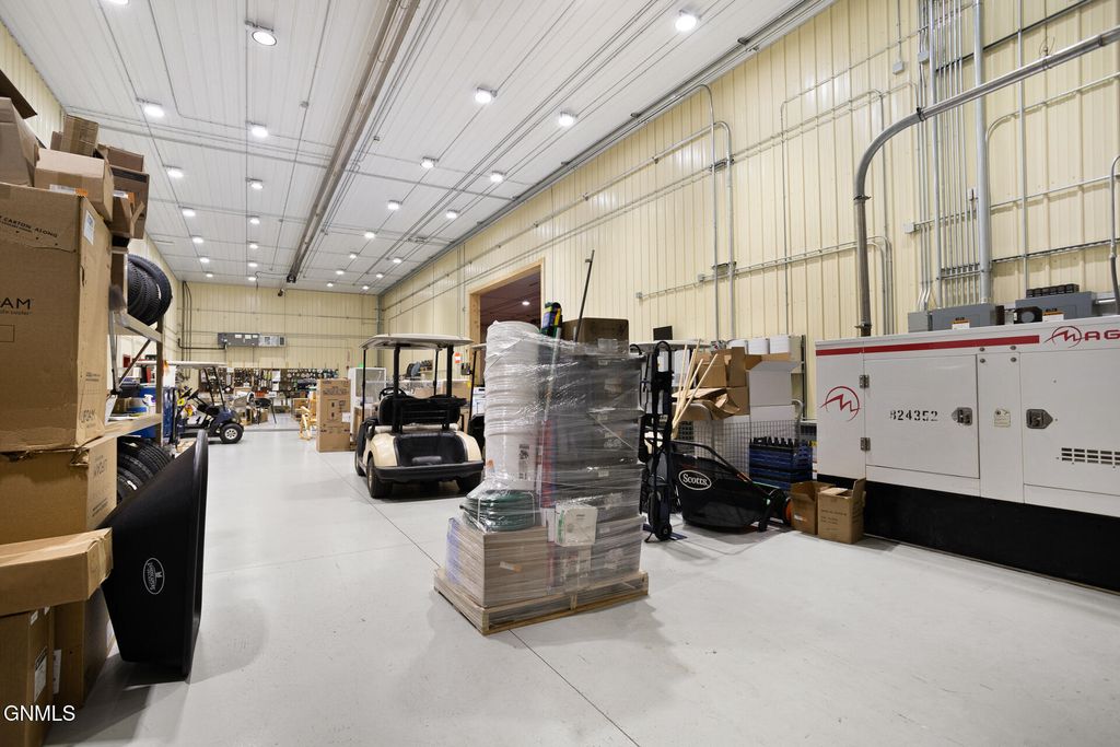 1619 Us-83, Garrison, ND 58540 photo 22