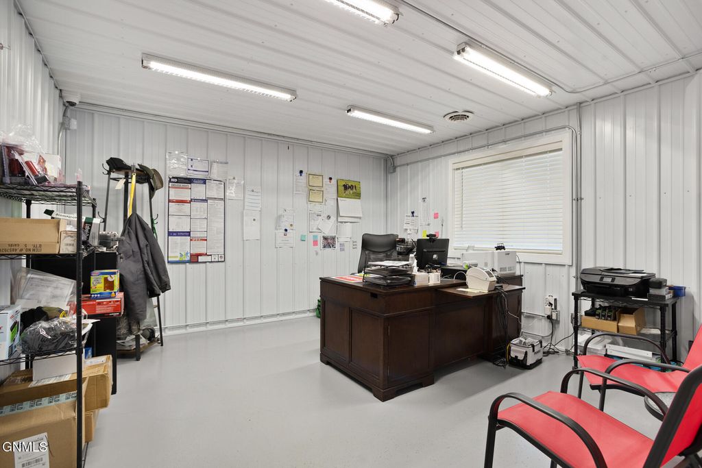 1619 Us-83, Garrison, ND 58540 photo 8