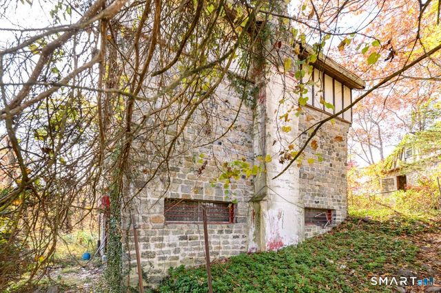 11 Oak Road, New Milford, CT 06776