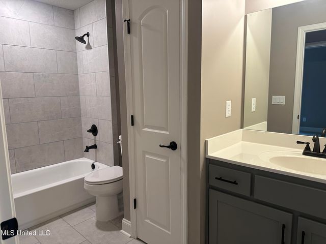 413 Country Garden Drive, Southaven, MS 38671