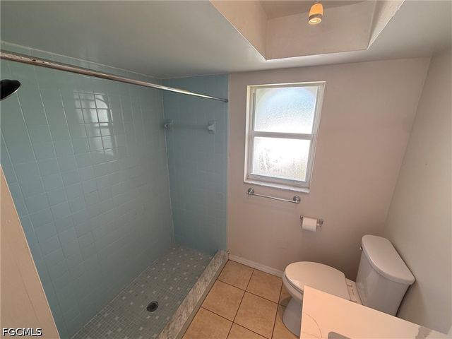210 SE 1st TER, Cape Coral, FL 33990