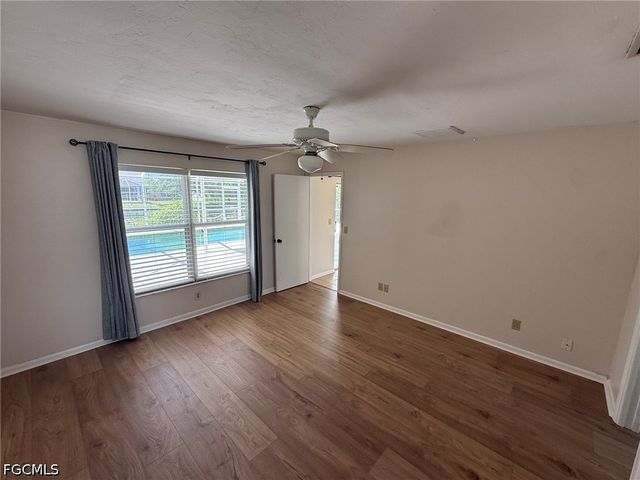 210 SE 1st TER, Cape Coral, FL 33990