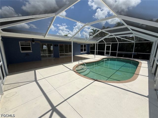 210 SE 1st TER, Cape Coral, FL 33990