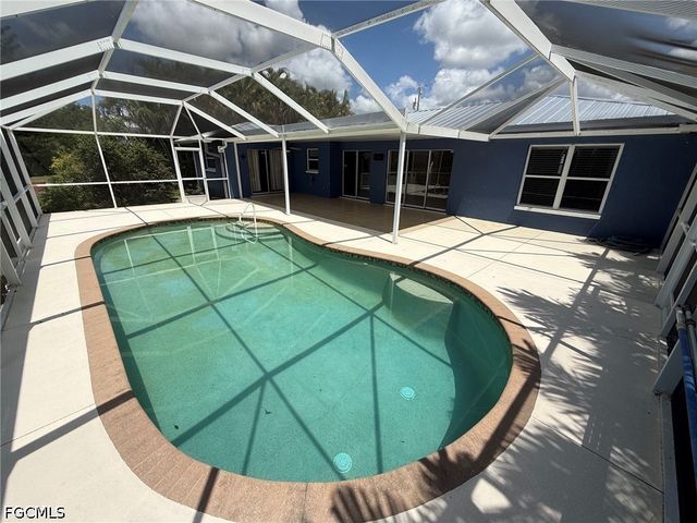 210 SE 1st TER, Cape Coral, FL 33990