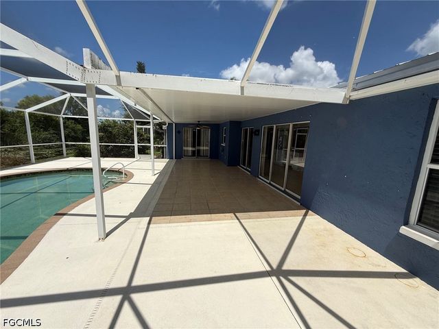 210 SE 1st TER, Cape Coral, FL 33990