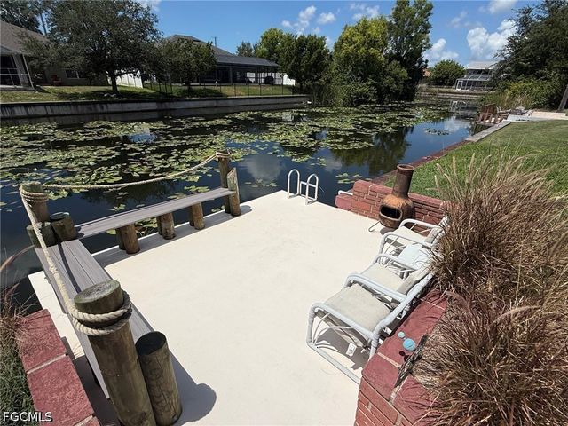 210 SE 1st TER, Cape Coral, FL 33990