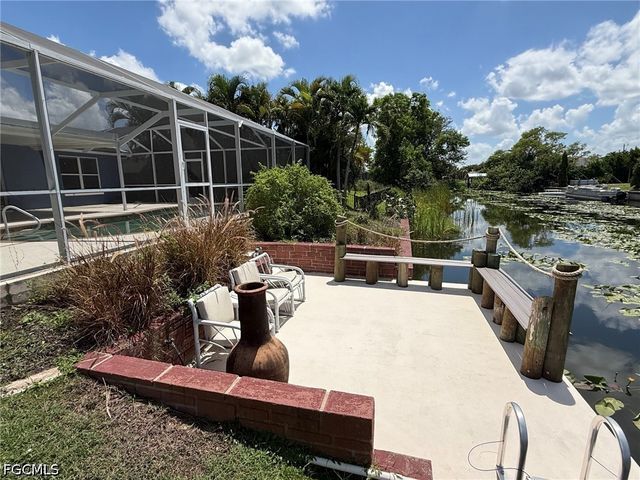 210 SE 1st TER, Cape Coral, FL 33990