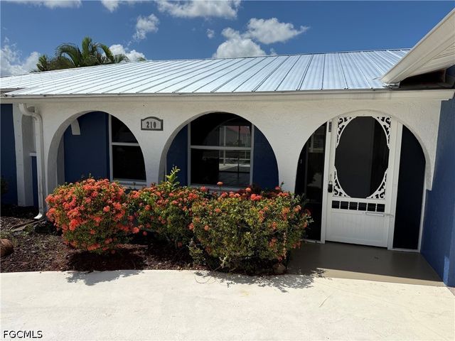210 SE 1st TER, Cape Coral, FL 33990