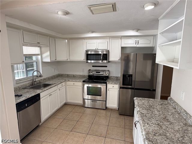 210 SE 1st TER, Cape Coral, FL 33990