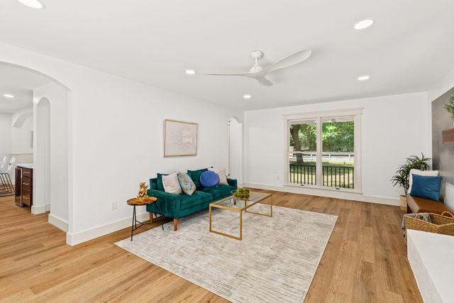 2207 Clam Drive, Johns Island, SC 29455