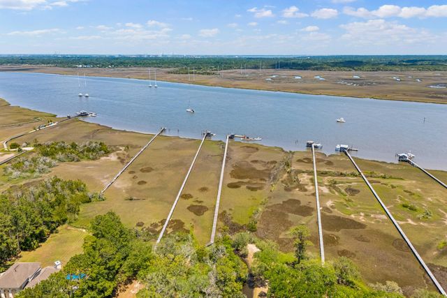 2207 Clam Drive, Johns Island, SC 29455