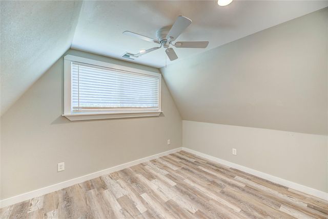 221 Crestmont Street, Point Blank, TX 77364