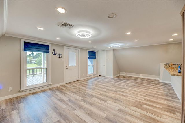 221 Crestmont Street, Point Blank, TX 77364